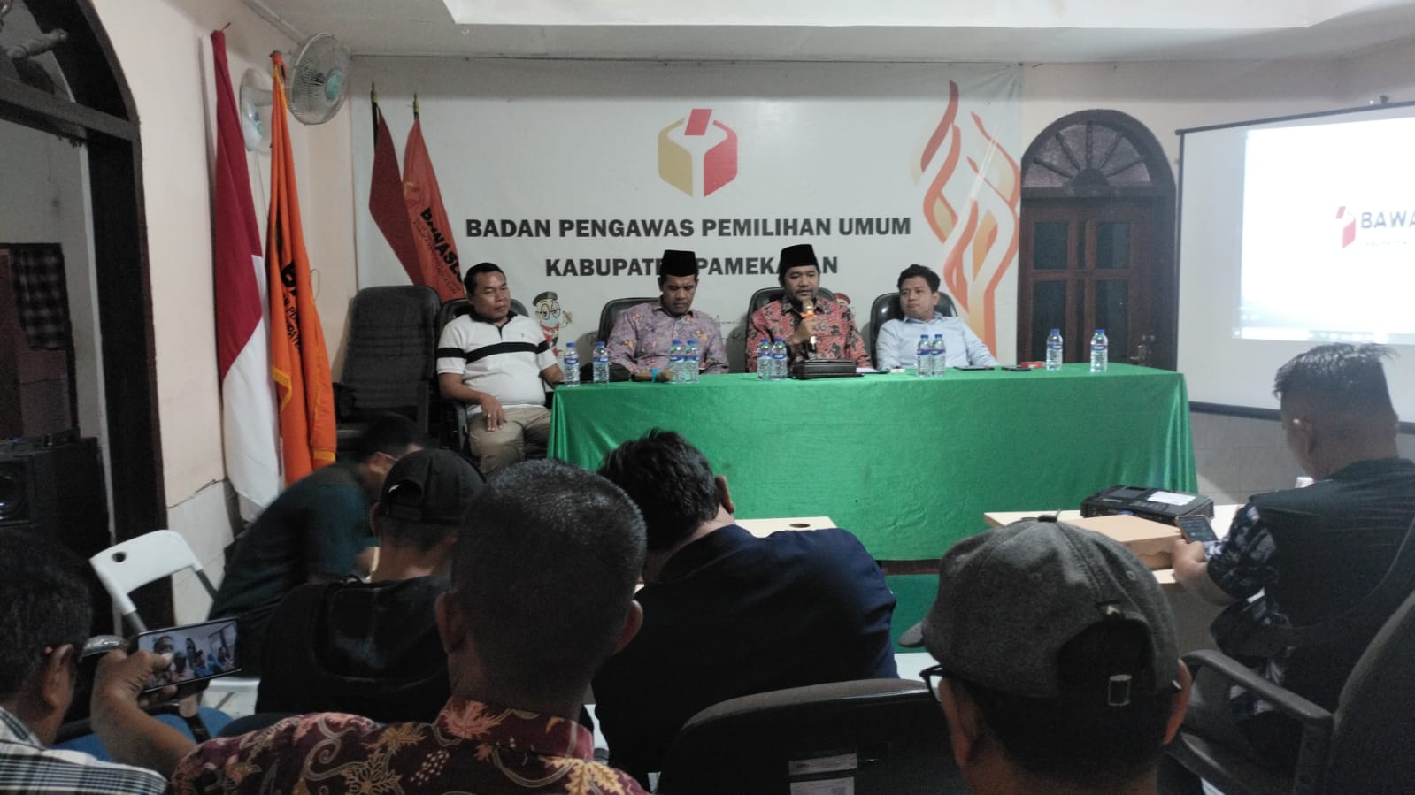 acara Rapat Persiapan Pelantikan PKD terpilih bersama Panwascam 
