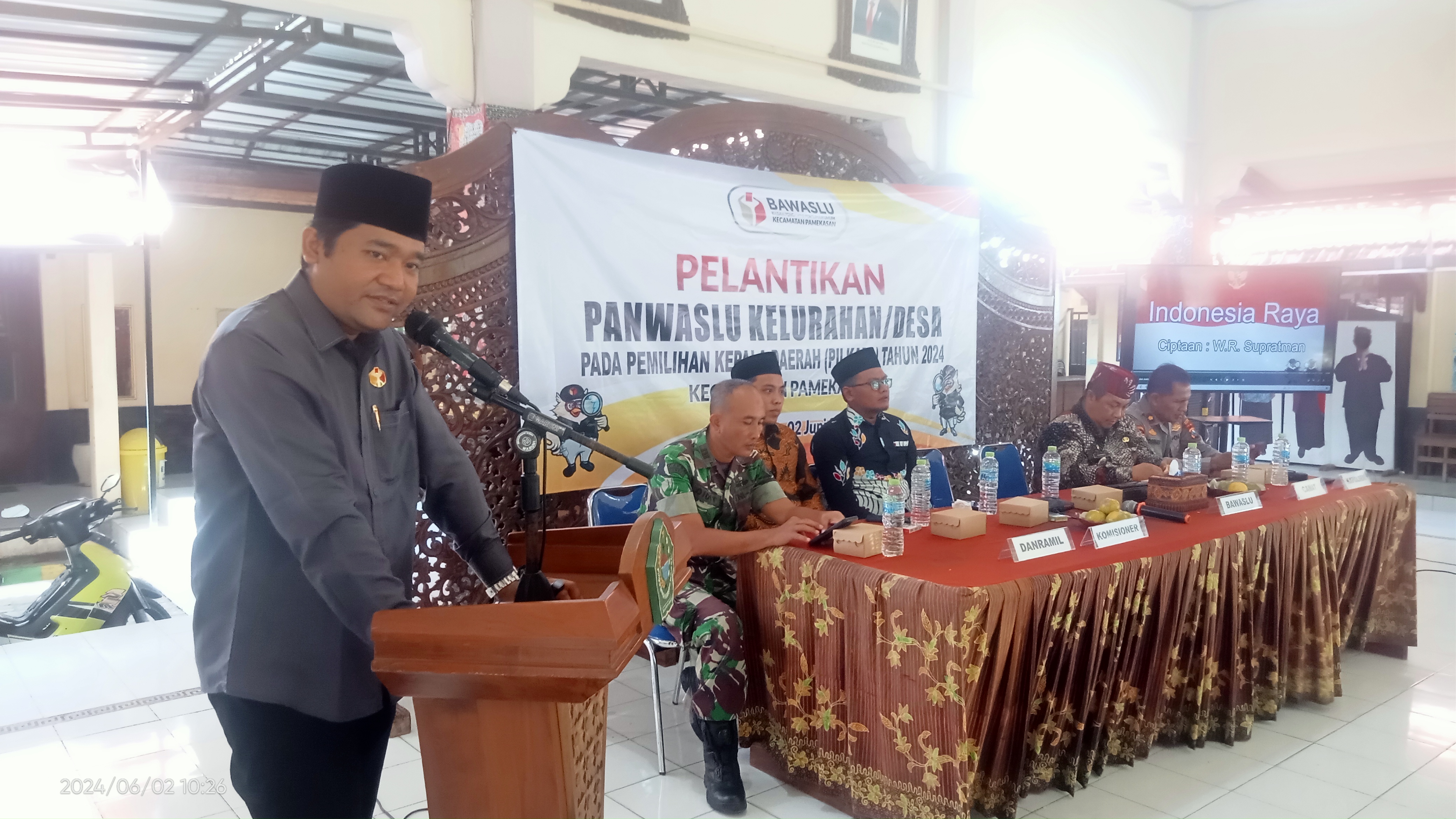 Sukma firdaus ketua Bawaslu Pamekasan beri arahkan kepada anggota PKD yang sudah dilantik