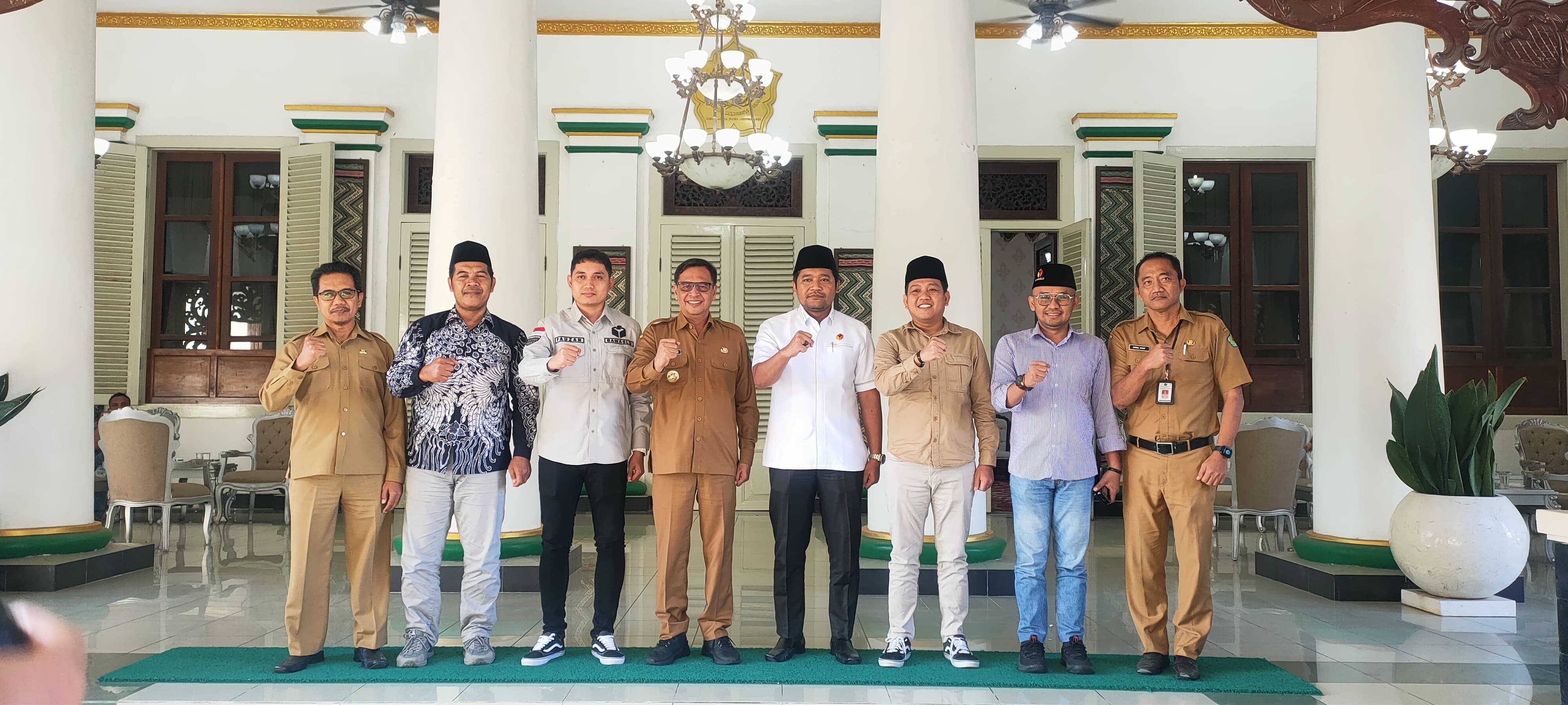 Pimpinan Bawaslu Pamekasan Kunjungi Pj. Bupati, Minta Dukungan Fasilitas Kantor untuk Pilkada Serentak 2024
