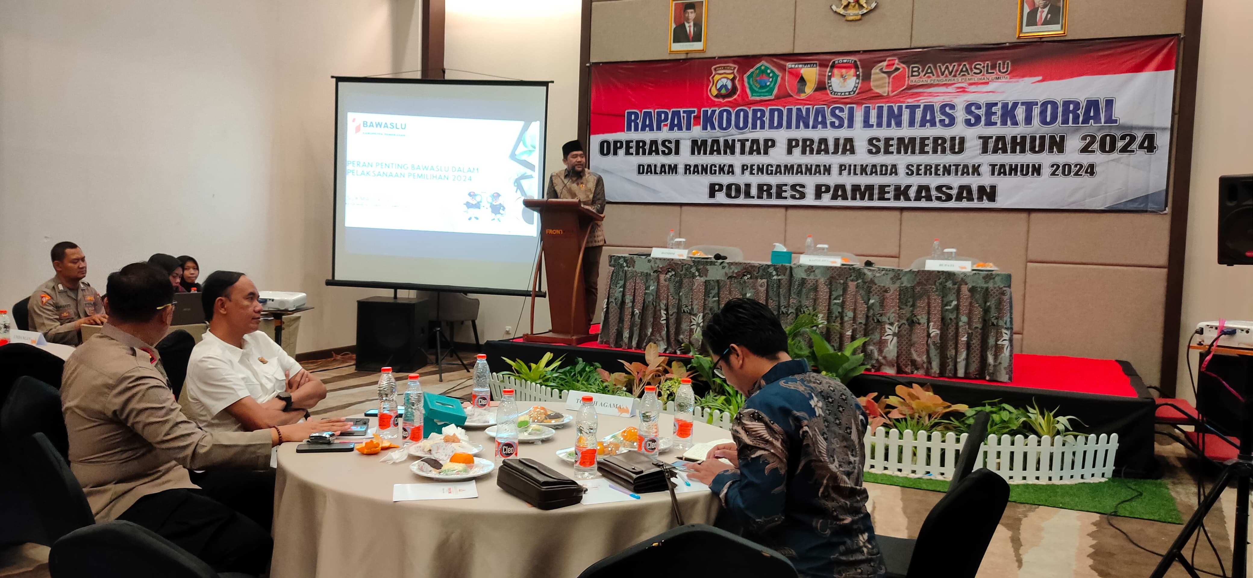 Rapat Koordinasi Lintas Sektoral Operasi Mantap Praja Semeru 2024 di Pamekasan: Fokus pada Pengamanan Pilkada Serentak