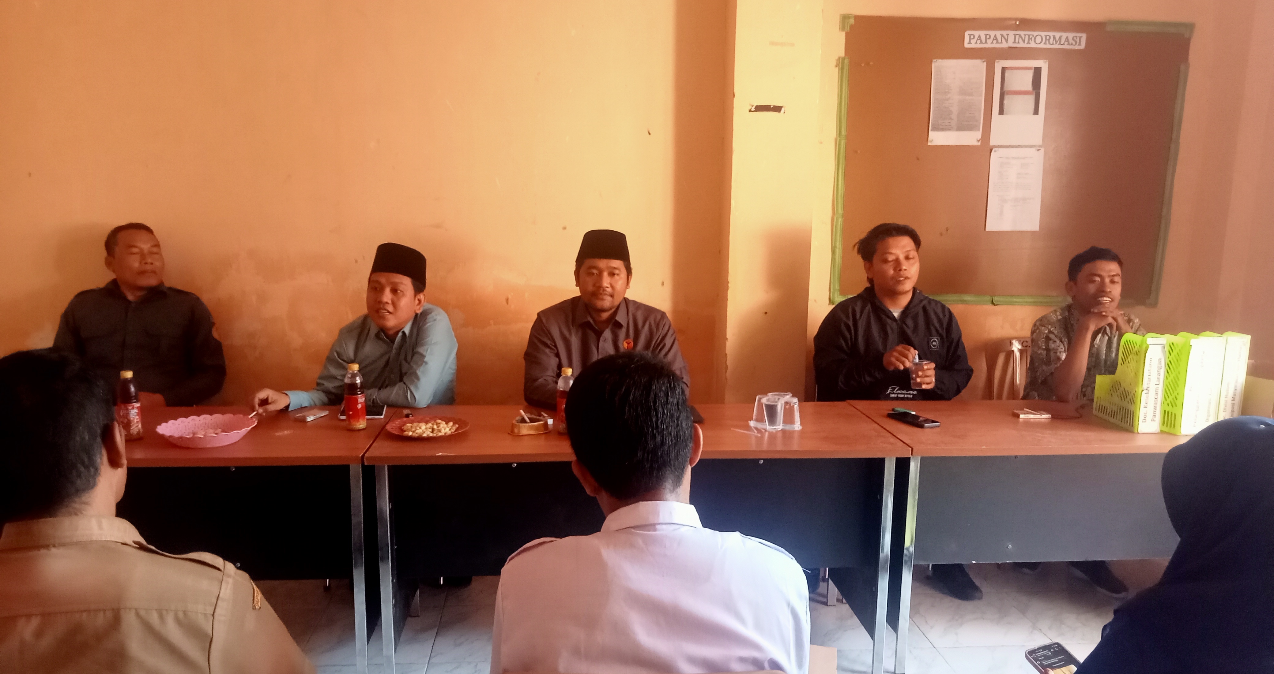 Bawaslu Pamekasan Lakukan 'Supermon' ke Panwaslu Kecamatan Larangan: Evaluasi Kinerja Panwaslu Kecamatan Larangan