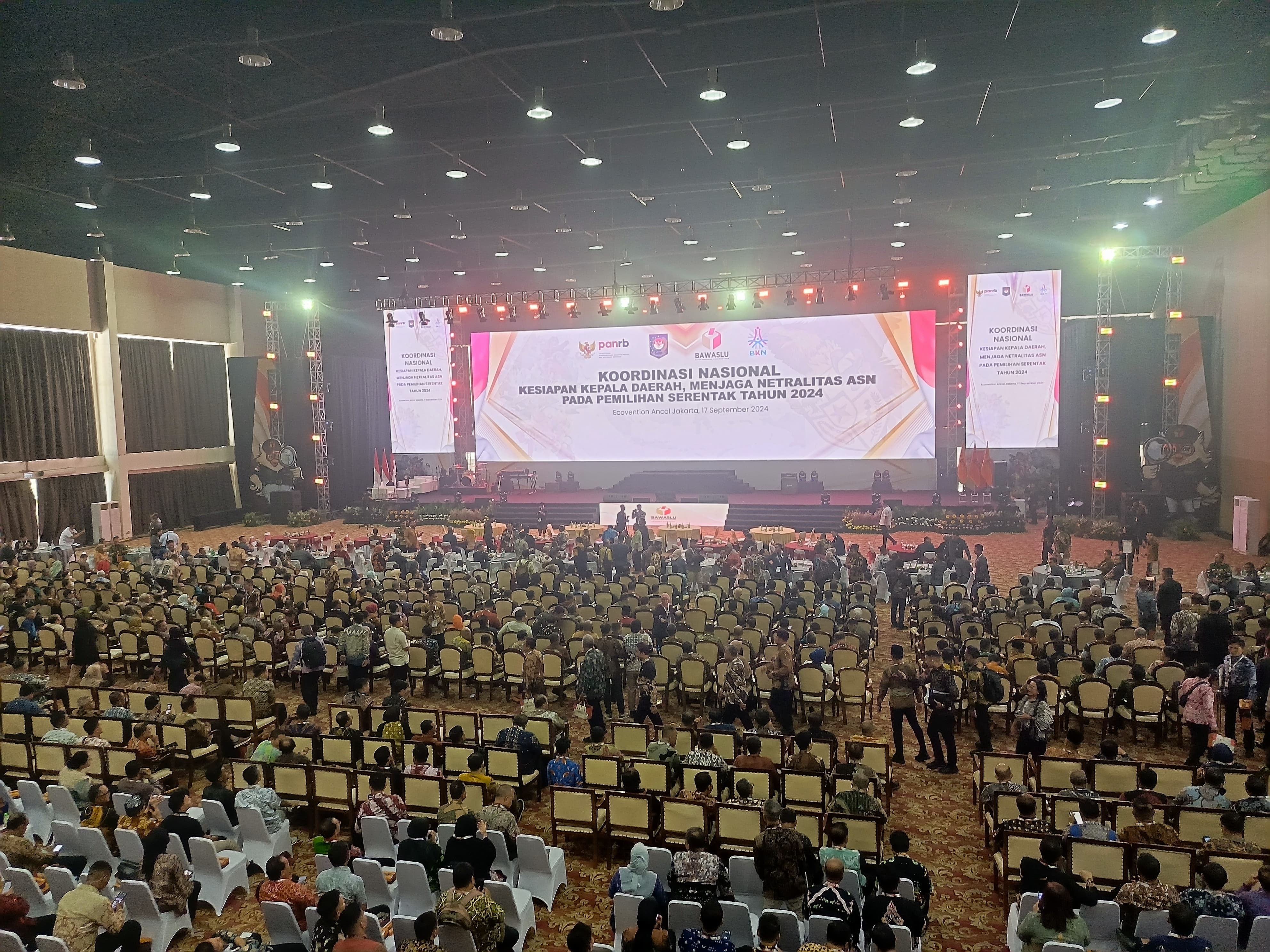 Kodiv PP Bawaslu Kabupaten Pamekasan Hadiri Rakornas dan Deklarasi Netralitas ASN Pemilu 2024