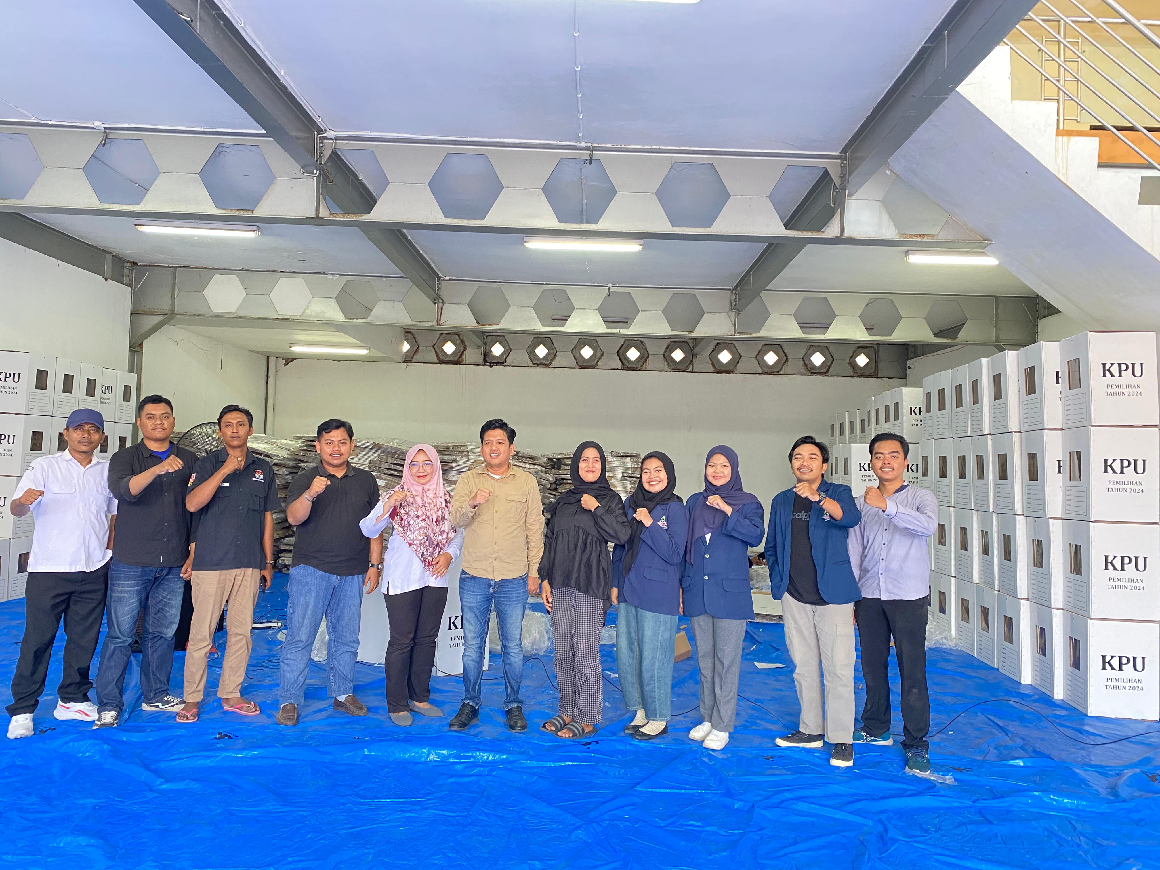 Bawaslu Pamekasan Lakukan Monitoring Pengawasan Logistik Pilkada, Moh. Imron Tekankan Keamanan Penyimpanan