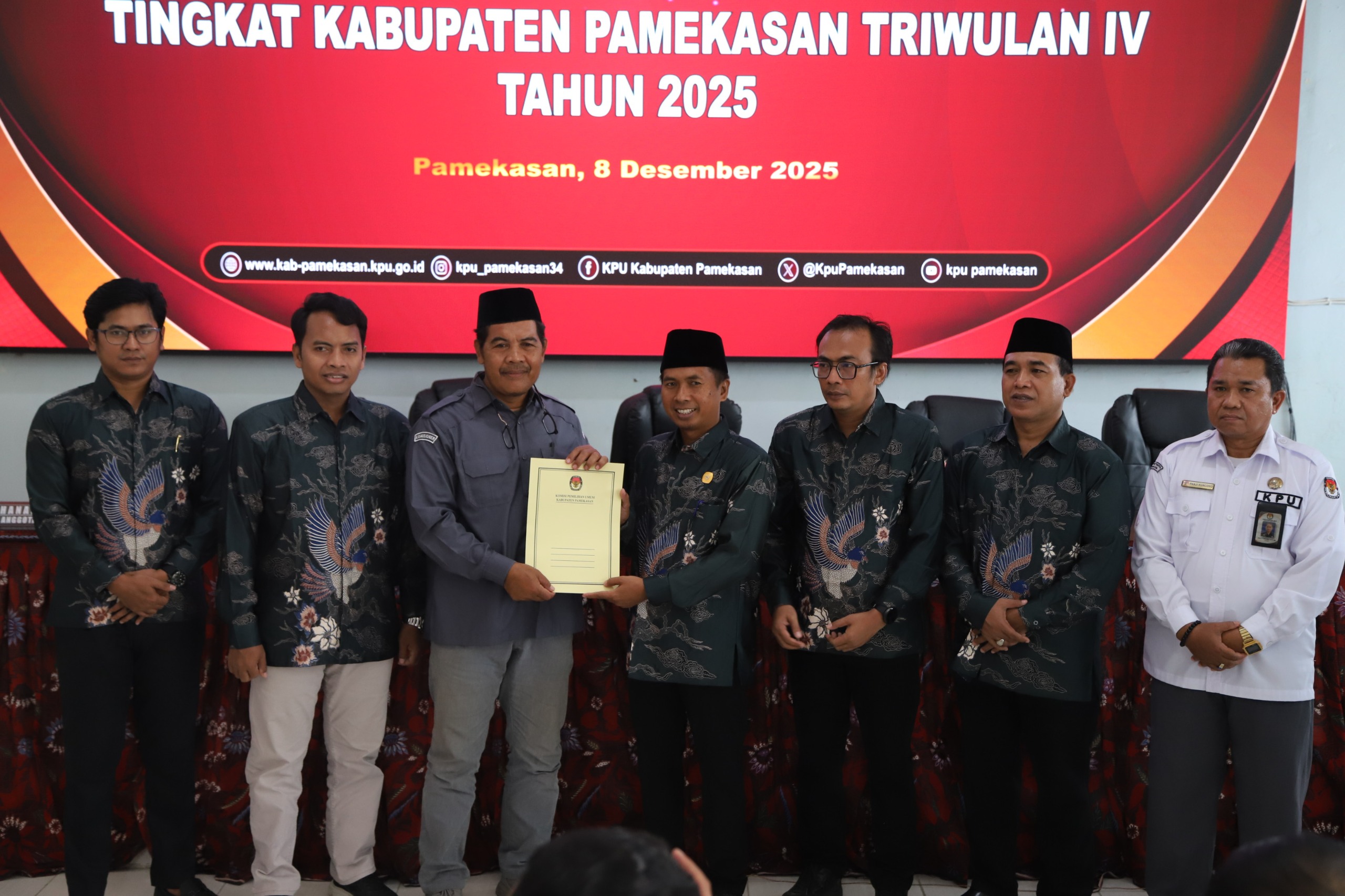 Rapat Pleno Terbuka Rekapitulasi Daftar Pemilih Berkelanjutan Triwulan IV Tahun 2025