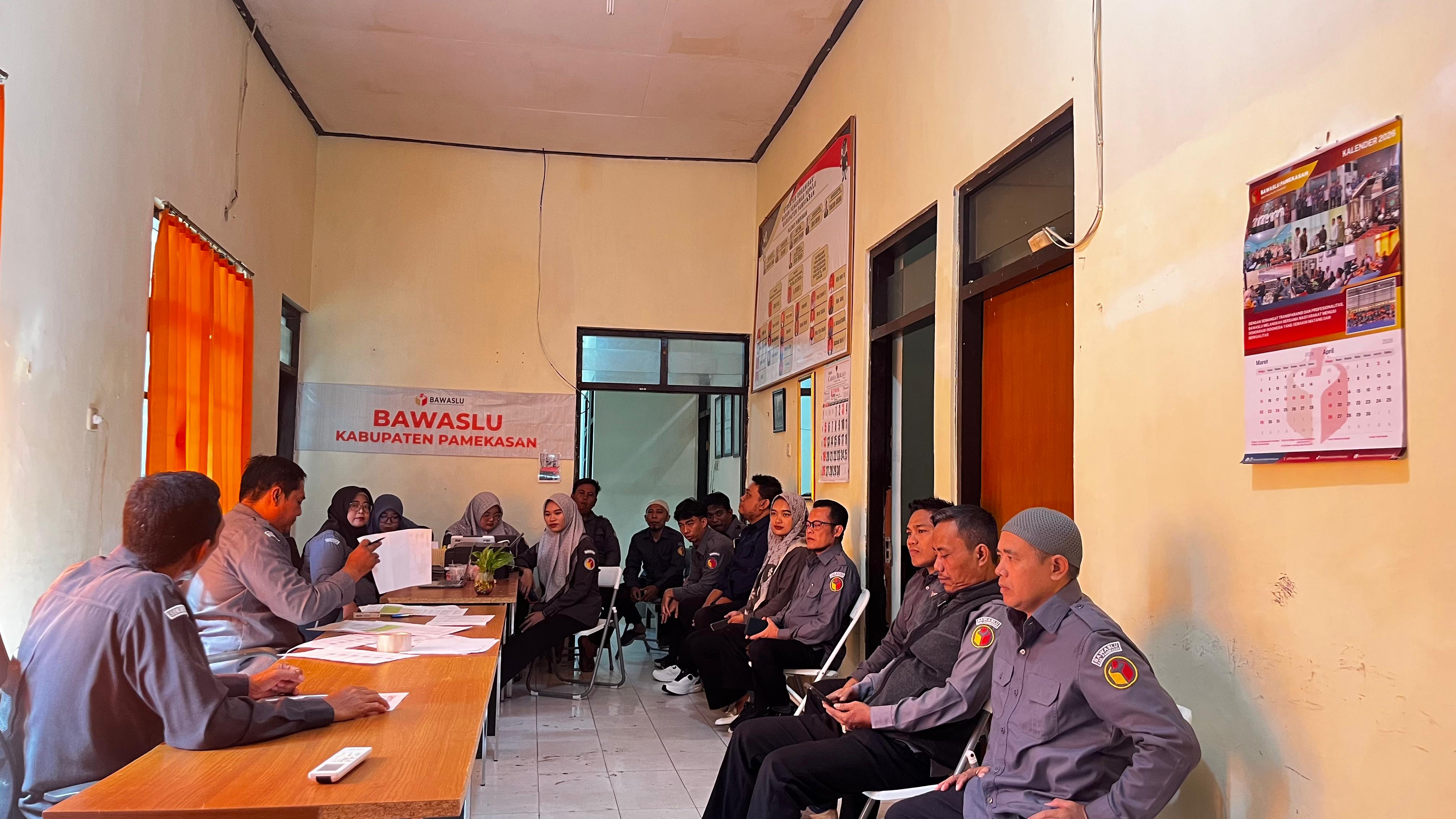 Rapat persiapan HUT ke 18