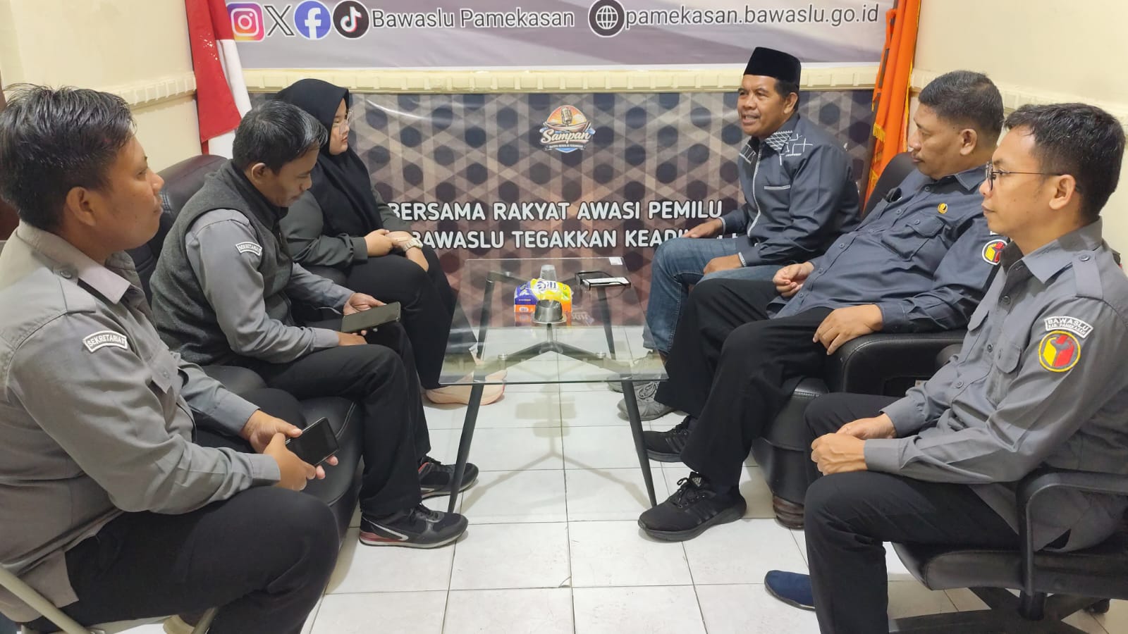 rapat internal uji petik 05-05-26