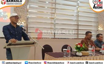 Bawaslu Pamekasan Tingkatkan Penanganan Pelanggaran Pemilu 2024 melalui Rapat Koordinasi