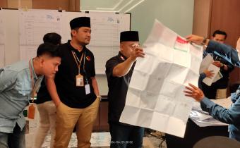 Bawaslu Pamekasan Awasi Ketat Penghitungan Suara Ulang di Surabaya