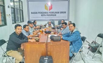 Bawaslu Jatim Siapkan Buletin 'Tonggak Demokrasi' Edisi 17, Fokus Pada Kegiatan dan Kinerja Mengawasi Pemilu