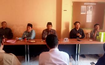 Bawaslu Pamekasan Lakukan 'Supermon' ke Panwaslu Kecamatan Larangan: Evaluasi Kinerja Panwaslu Kecamatan Larangan