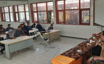 Bawaslu Pamekasan Perkenalkan Kepala Sekretariat Baru