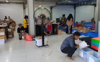 Bawaslu Pamekasan Melakukan Waskat Proses Sortir Lipat Surat untuk Pemilihan Bupati dan Wakil Bupati Tahun 2024