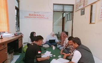 WFA Bawaslu Pamekasan Tetap Produktif
